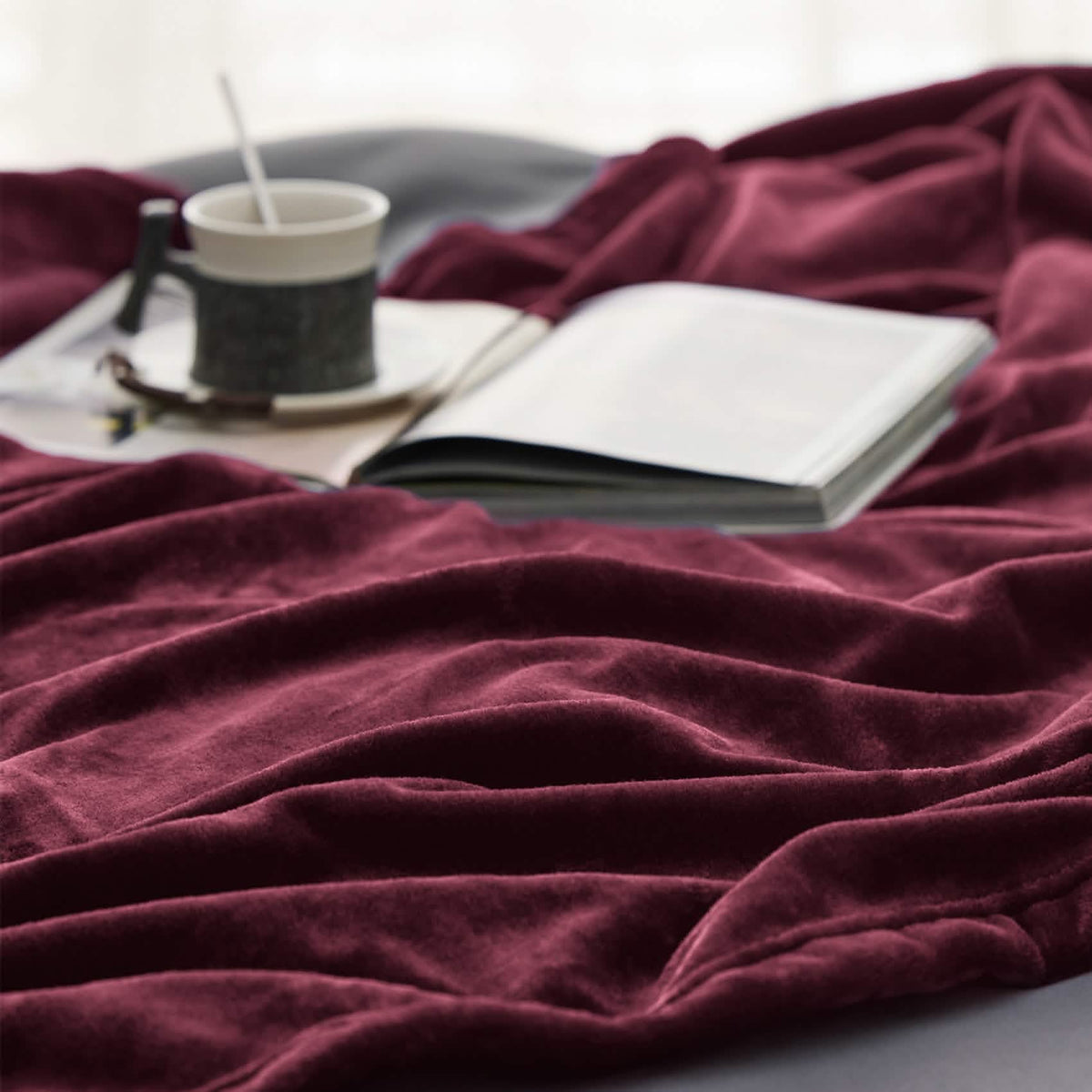 Flannel Fleece Blanket 300gsm