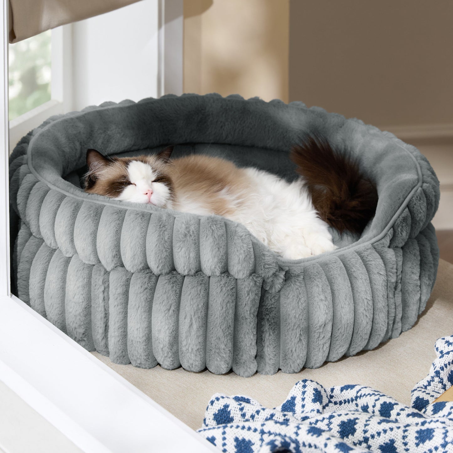 Double-Layer Faux Fur Pet Bed