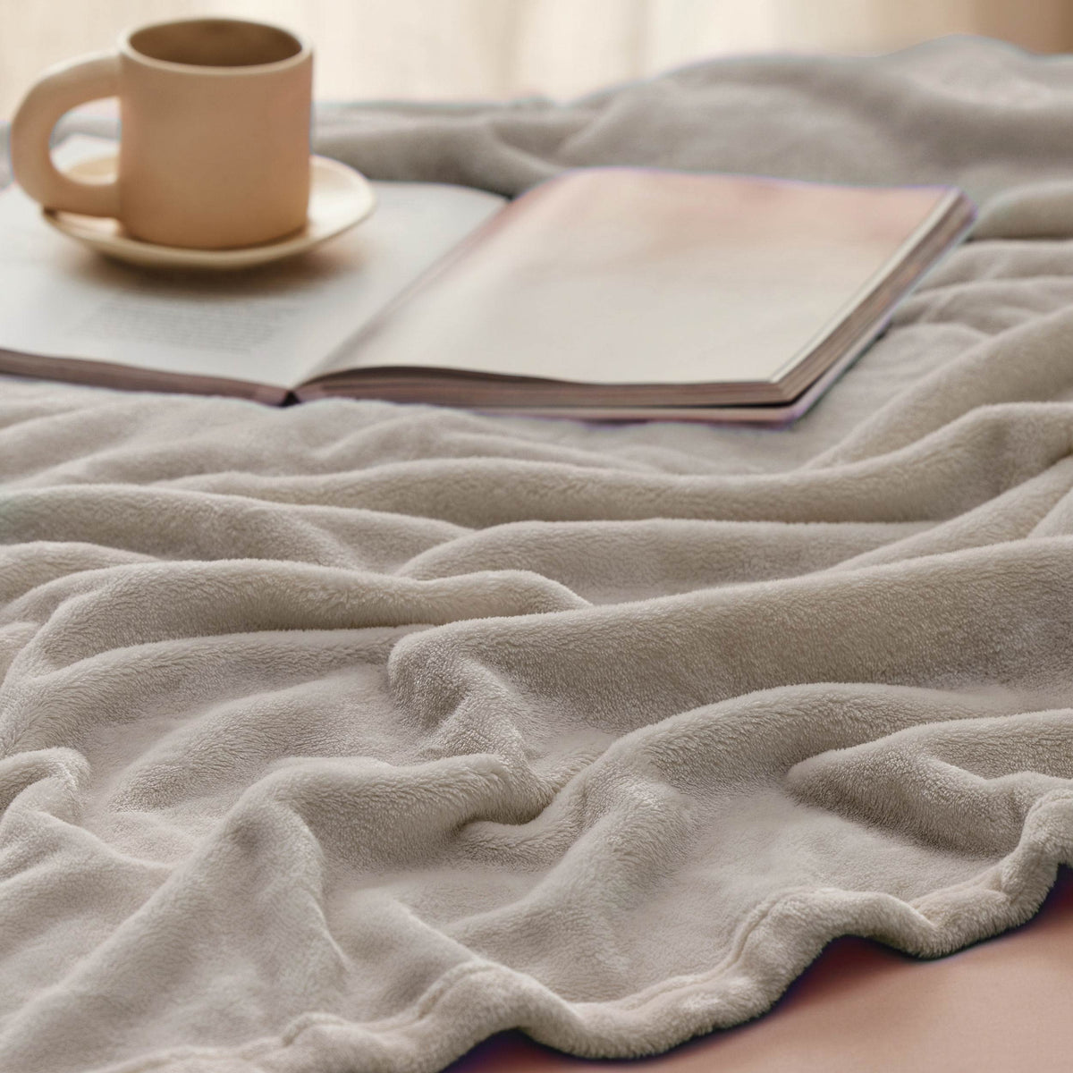 Flannel Fleece Blanket 300gsm