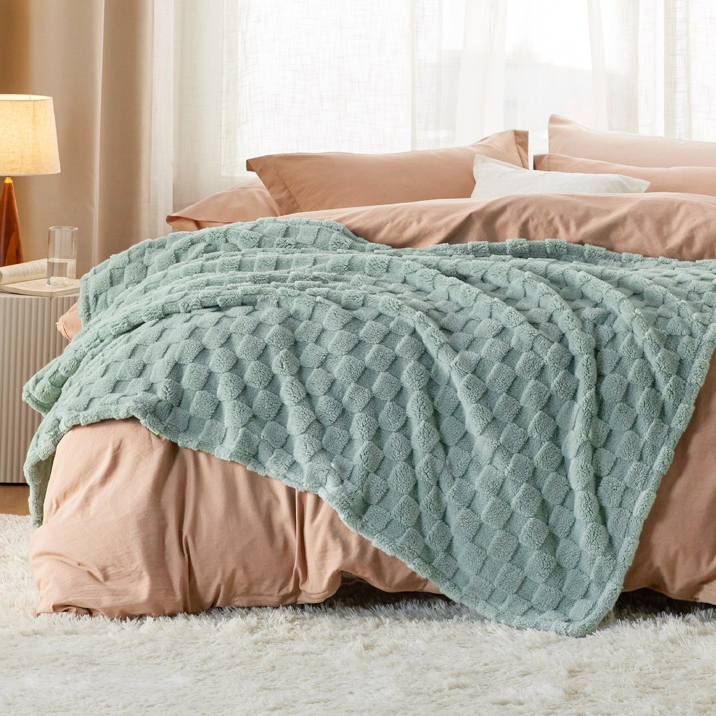Jacquard Shaggy Sherpa Blanket