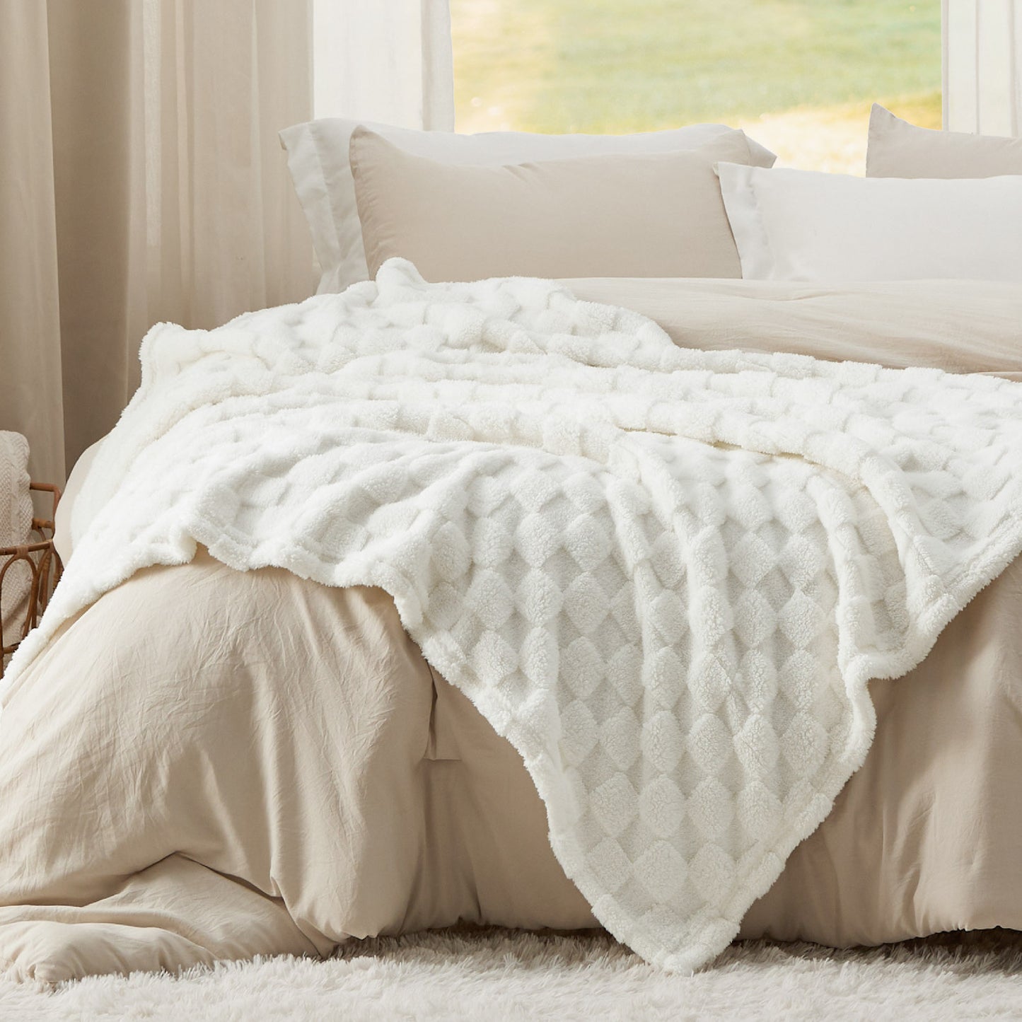 Jacquard Shaggy Sherpa Blanket