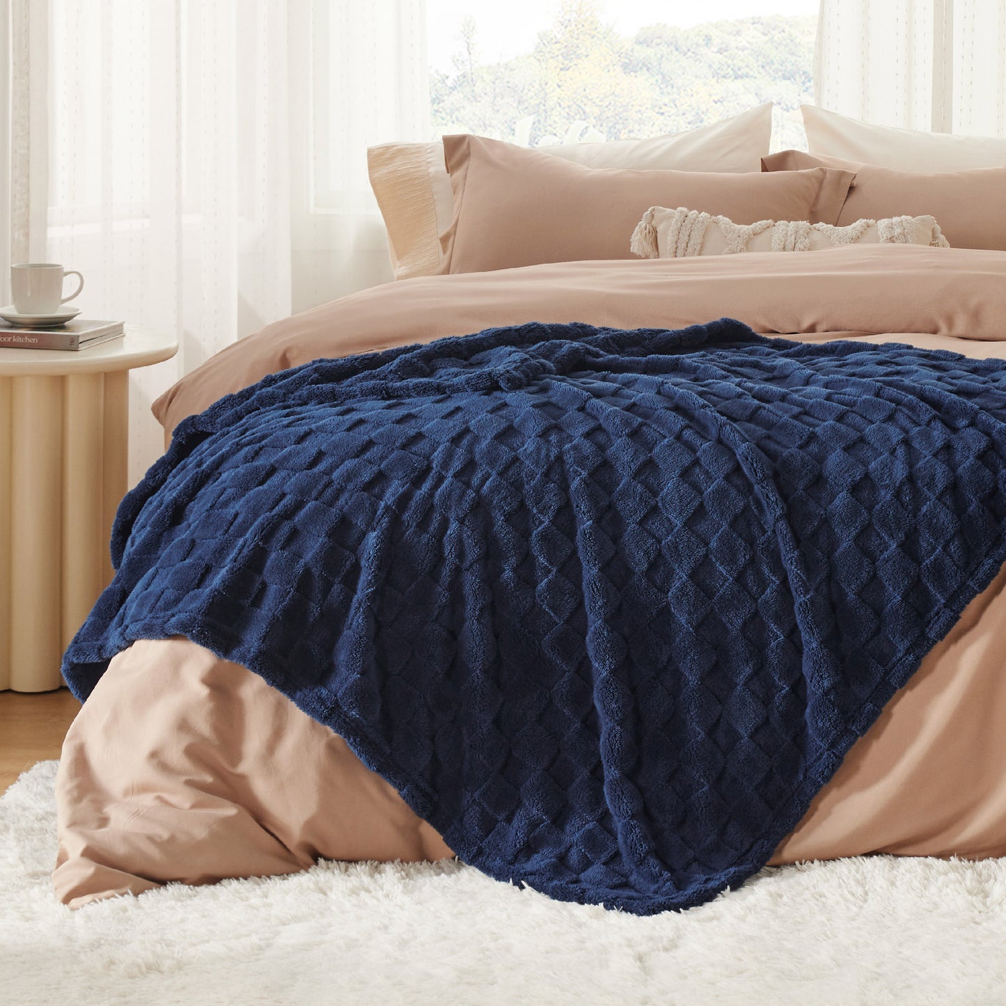 Jacquard Shaggy Sherpa Blanket