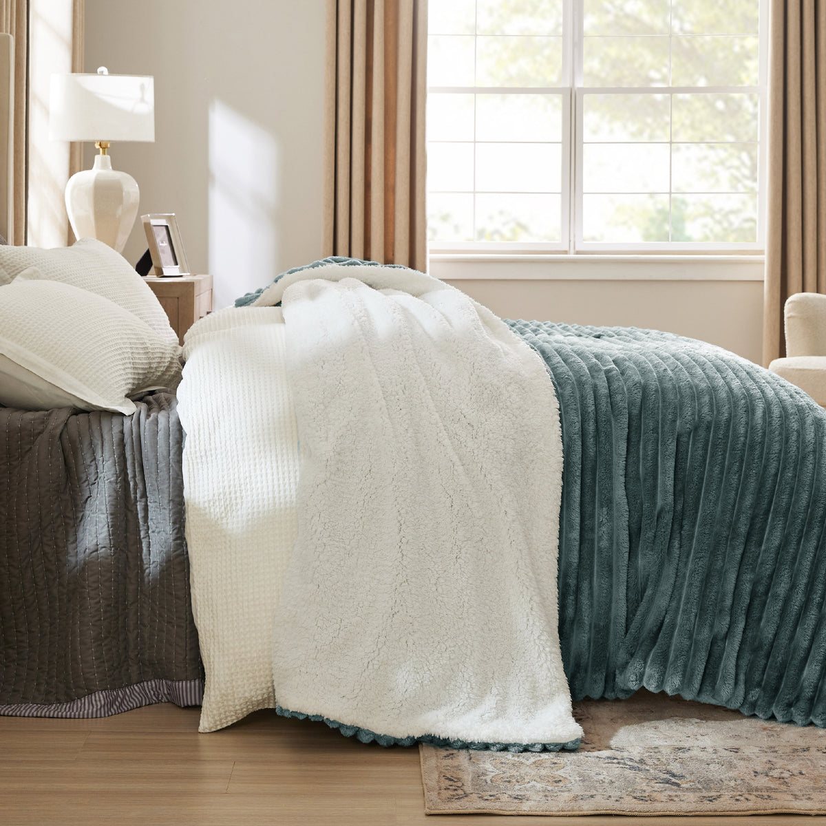 Acquard Stripes Shaggy Sherpa Blanket